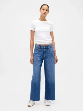 Jeans cropped a vita bassa, ultra morbidi e dal taglio rilassato