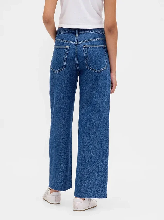 Jeans cropped a vita bassa, ultra morbidi e dal taglio rilassato