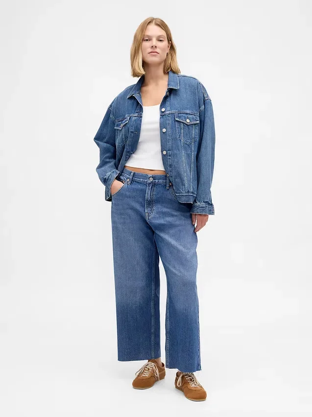 Jeans cropped a vita bassa, ultra morbidi e dal taglio rilassato