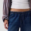 Jeans cropped larghi in stile anni '90 a vita bassa
