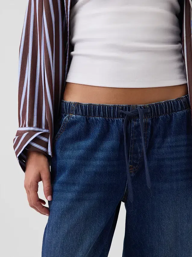Jeans cropped larghi in stile anni '90 a vita bassa