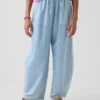 Jeans da bambino a vita alta dal taglio comodo