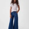 Jeans da bambino a vita alta, gamba larga e lunghezza alla caviglia