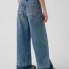 Jeans da bambino a vita alta, gamba larga e lunghezza alla caviglia