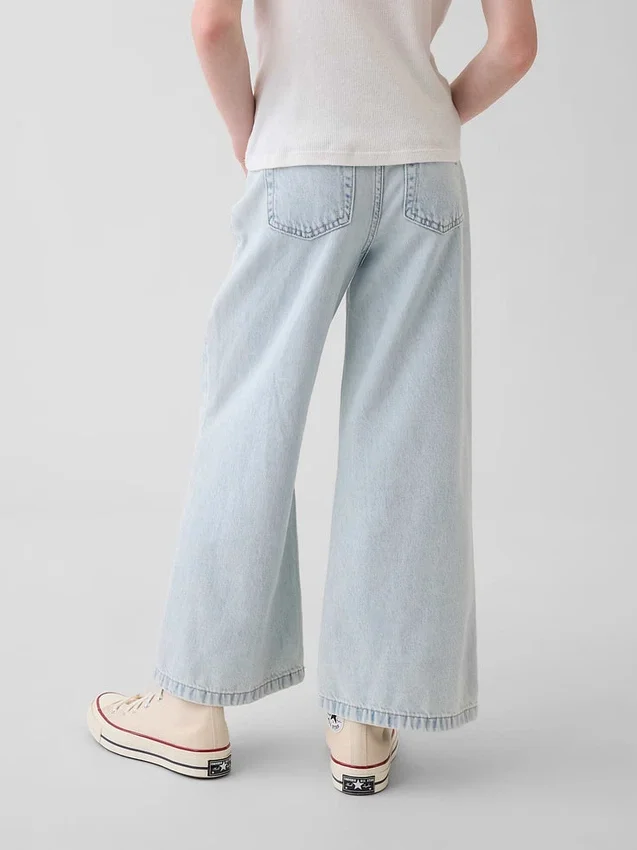 Jeans da bambino a vita alta, gamba larga e lunghezza alla caviglia
