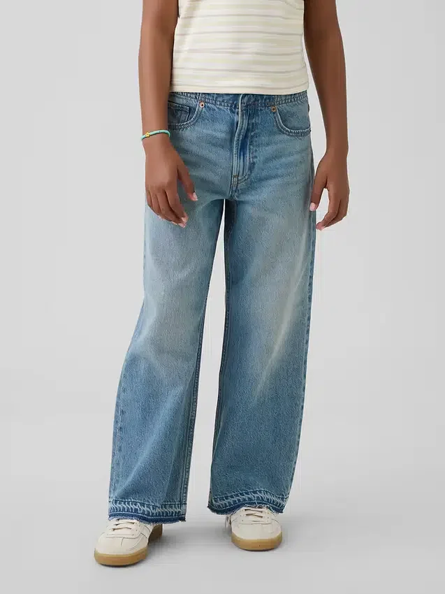 Jeans da bambino a vita bassa, gamba larga