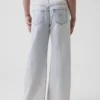 Jeans da bambino a vita bassa, gamba larga
