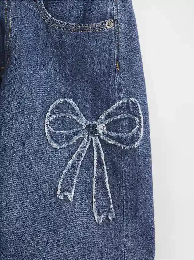 Jeans da bambino a vita bassa, gamba larga