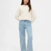 Jeans da bambino a vita bassa, gamba larga e strass