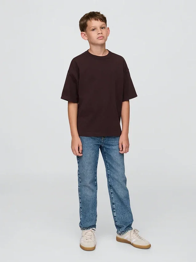 Jeans da bambino dal taglio dritto e morbido