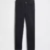 Jeans da bambino dal taglio dritto e morbido