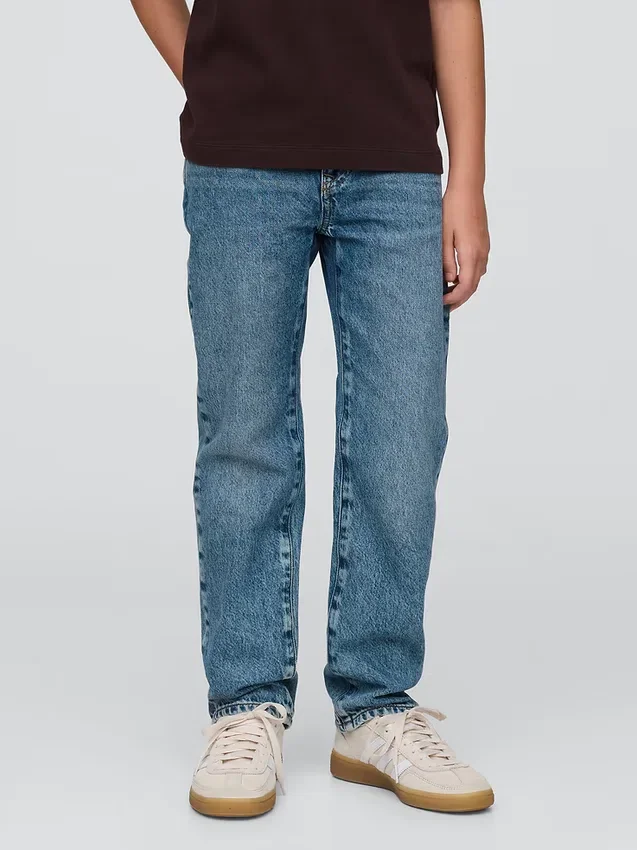 Jeans da bambino dal taglio dritto e morbido