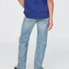 Jeans da bambino dal taglio dritto e morbido
