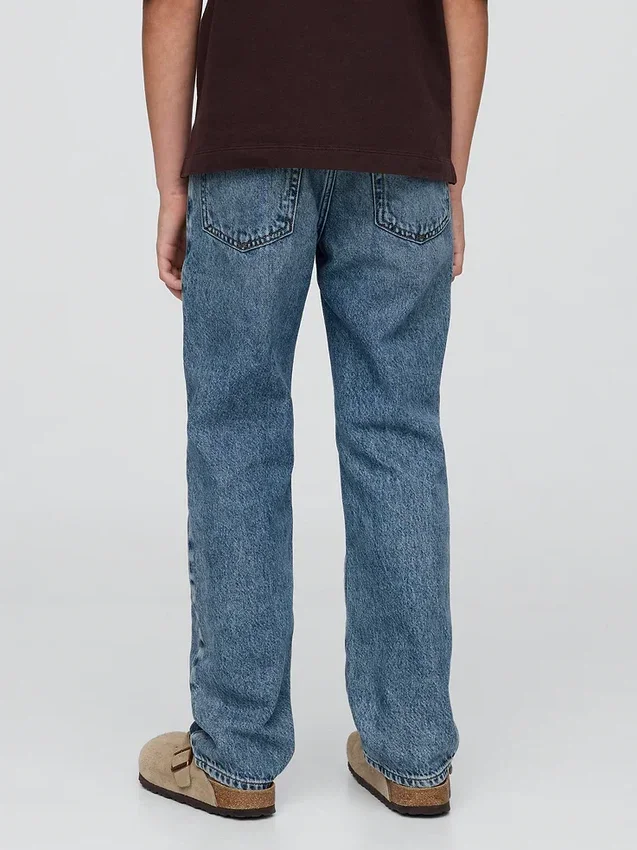 Jeans da bambino dal taglio dritto e morbido