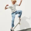 Jeans da carpentiere a righe larghi con rinforzi sulle ginocchia per bambini