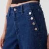 Jeans da marinaio a vita alta, gamba larga e lunghezza alla caviglia