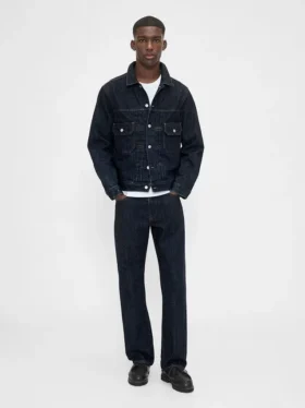 Jeans dritti dal taglio morbido e dal tessuto pesante