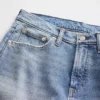 Jeans dritti dal taglio rilassato a vita media