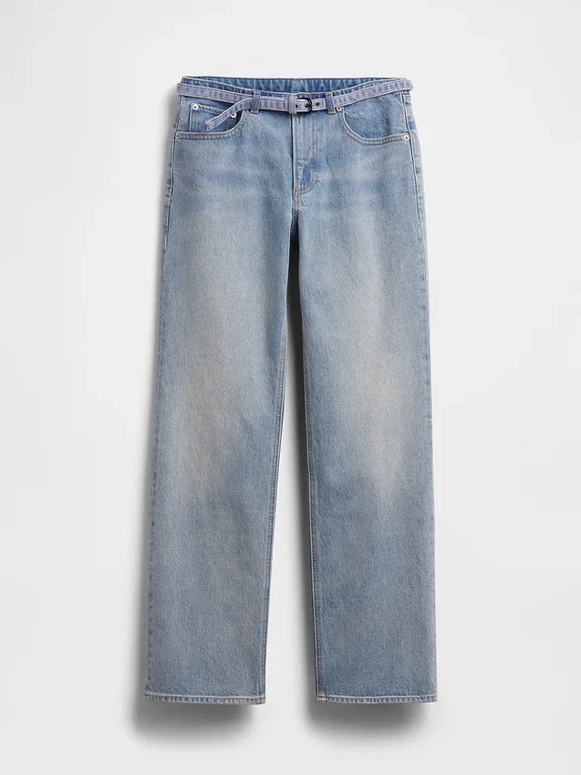 Jeans dritti dal taglio rilassato con micro cintura e vita media