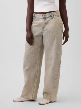Jeans GAP × Hfr a vita bassa e gamba larga “Barrel” della collezione di Nicole Benefield