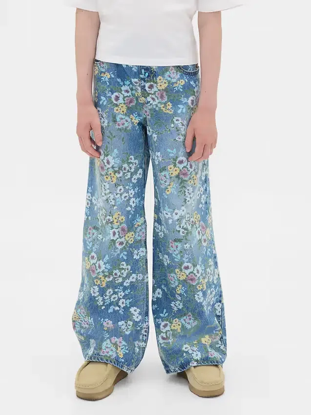 Jeans larghi a fiori per bambini