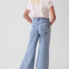 Jeans larghi a vita bassa con bordi in pizzo per bambini