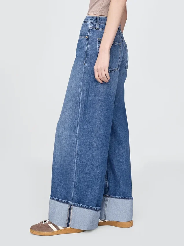 Jeans larghi a vita media con risvolto, ultra morbidi