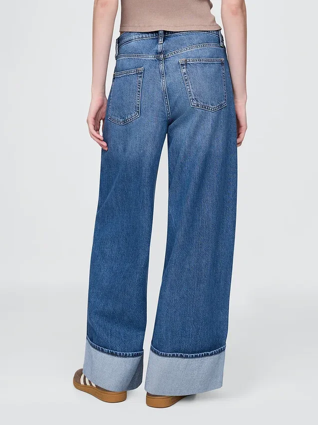 Jeans larghi a vita media con risvolto, ultra morbidi
