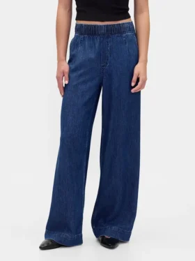 Jeans larghi a vita media, morbidissimi e con pieghe