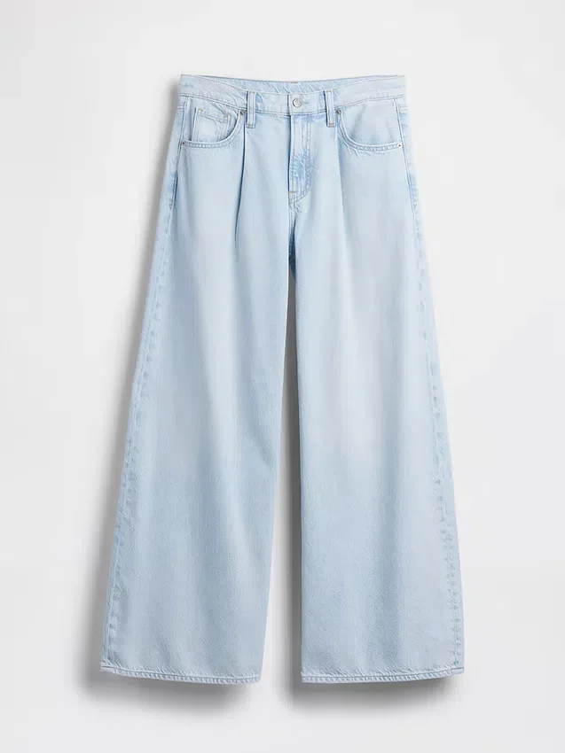 Jeans larghi a vita media, morbidissimi e con pieghe