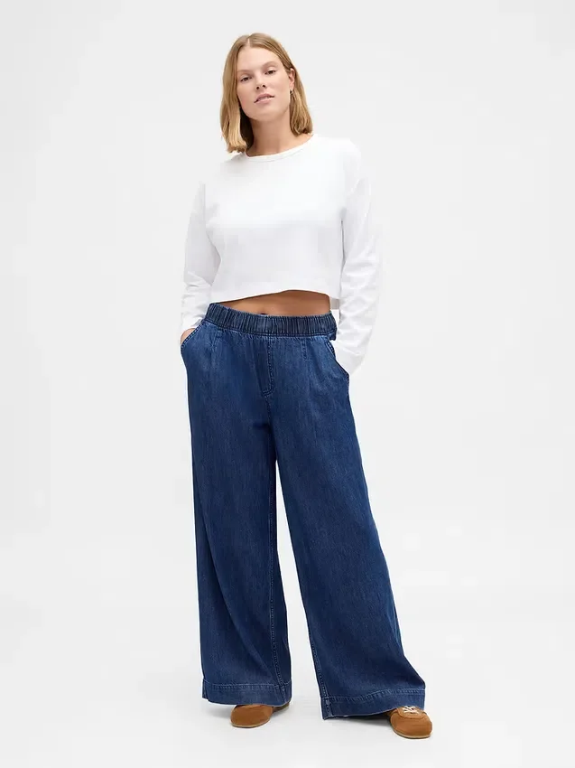 Jeans larghi a vita media, morbidissimi e con pieghe