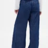 Jeans larghi a vita media, morbidissimi e con pieghe