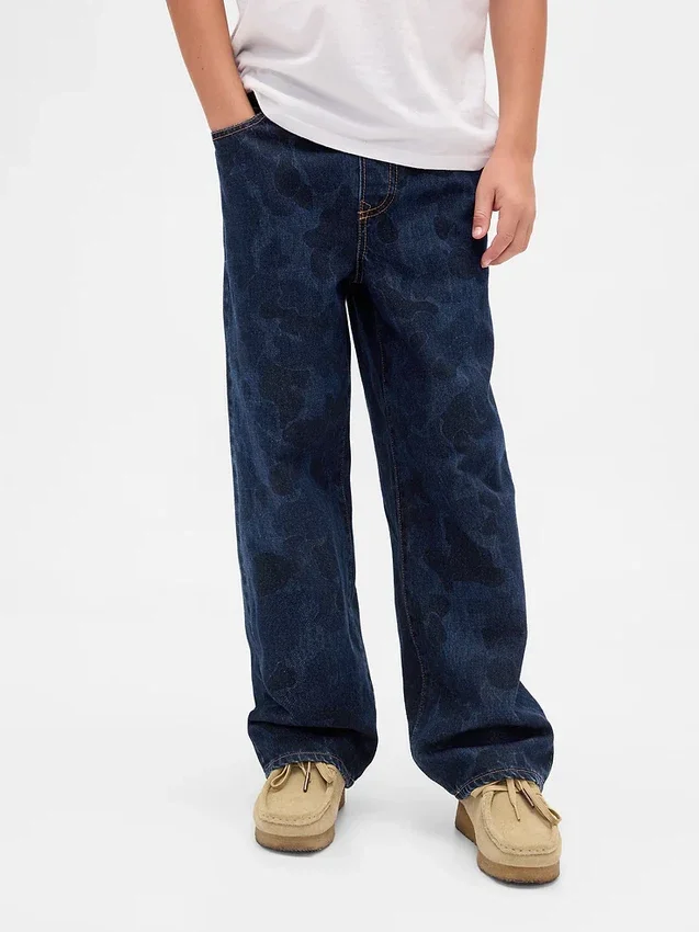 Jeans larghi da bambino in stile mimetico