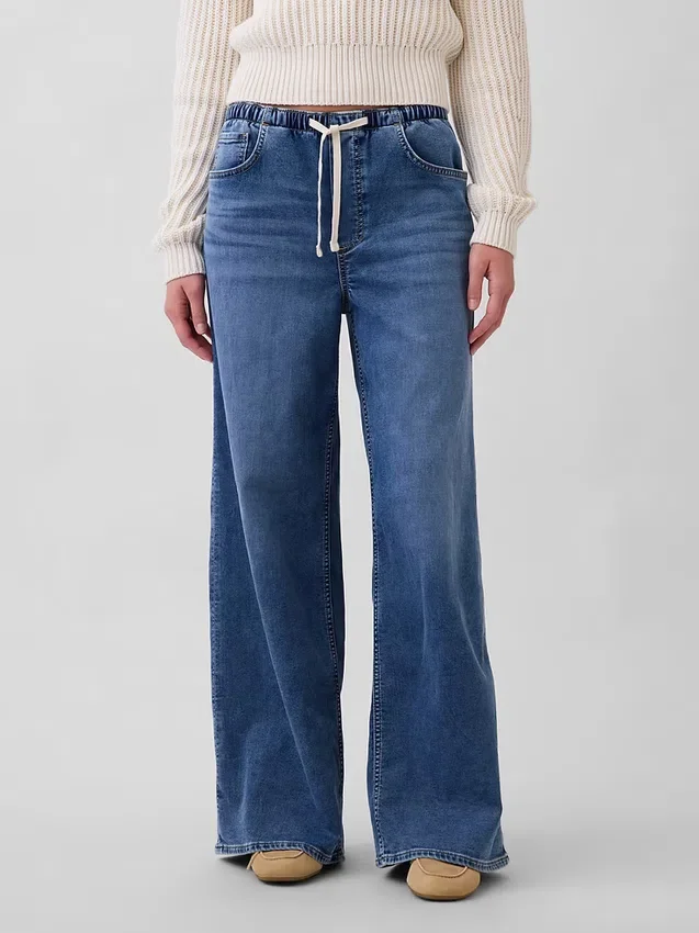 Jeans larghi in maglia a vita media
