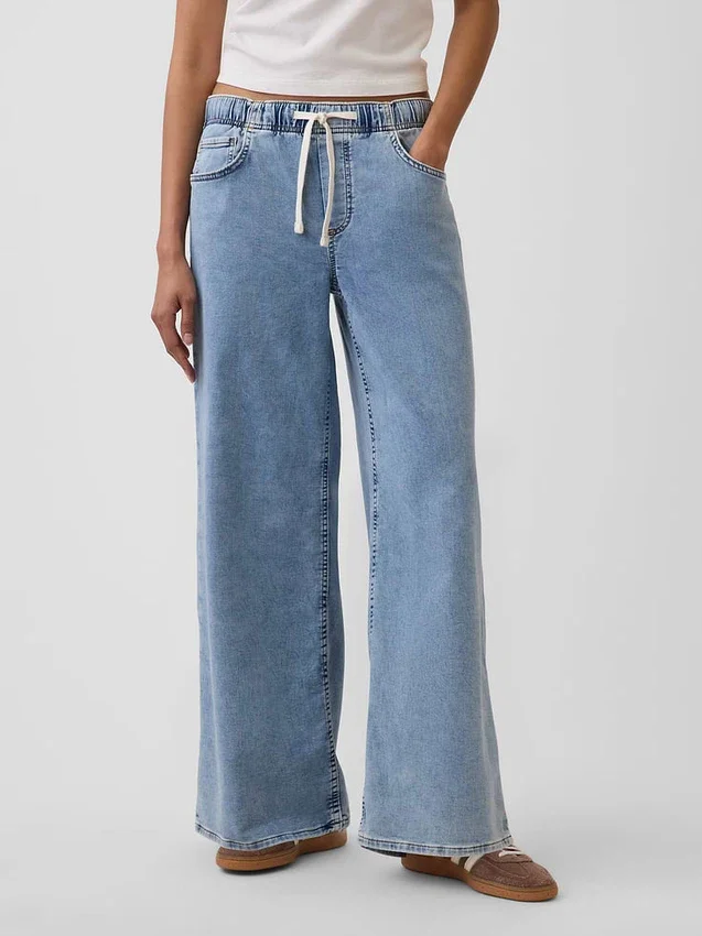 Jeans larghi in maglia a vita media
