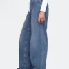 Jeans larghi in maglia a vita media