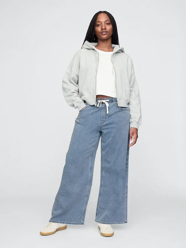 Jeans larghi in maglia a vita media