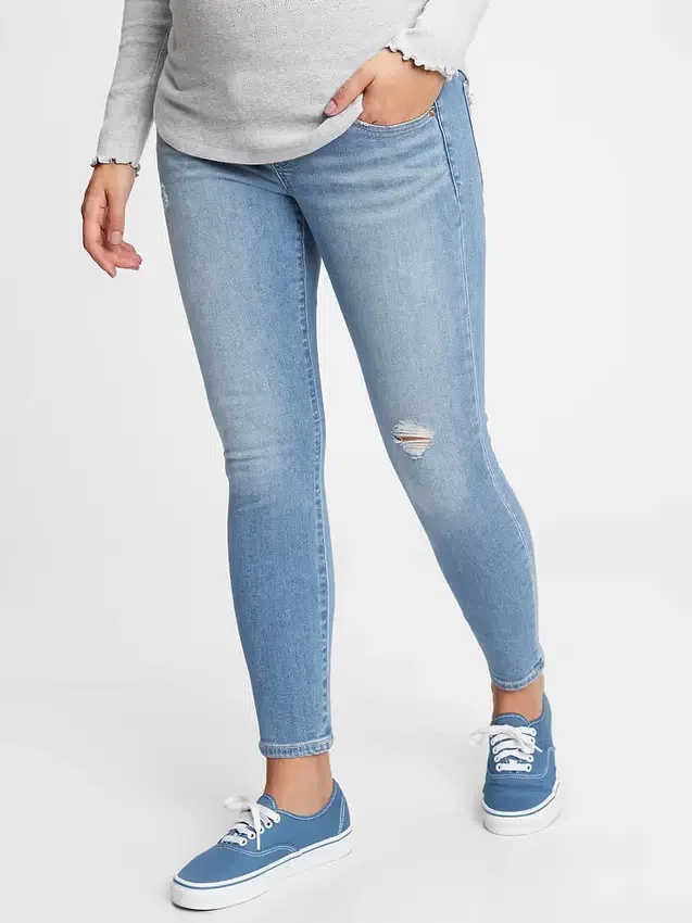 Jeans skinny alla caviglia premaman con vita vera e pannello intero effetto consumato