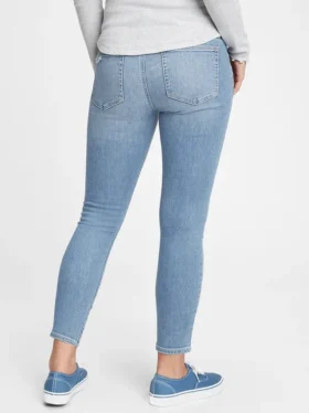 Jeans skinny alla caviglia premaman con vita vera e pannello intero effetto consumato