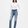 Jeans slim a gamba dritta a vita alta in stile anni ’90