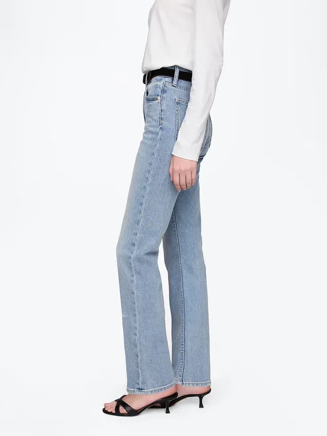 Jeans slim a gamba dritta a vita alta in stile anni ’90
