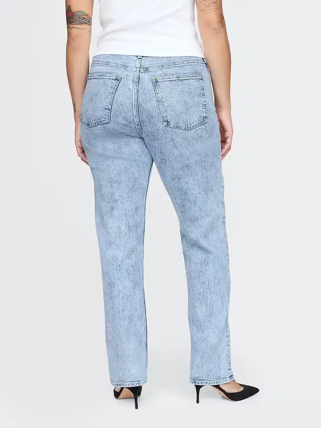 Jeans slim a gamba dritta a vita alta in stile anni ’90