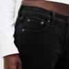 Jeans slim a vita bassa in stile anni '90