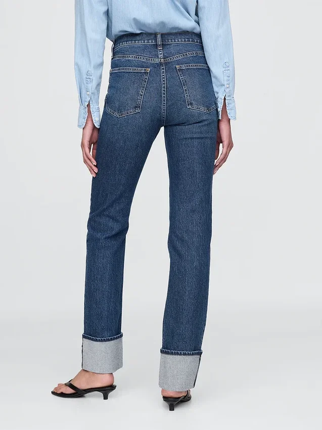 Jeans slim dritti a vita alta con risvolto in stile anni '90