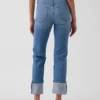 Jeans slim dritti a vita alta con risvolto in stile anni '90