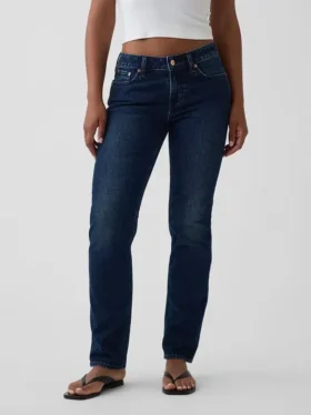 Jeans slim dritti a vita bassa in stile anni ’90 per forme sinuose