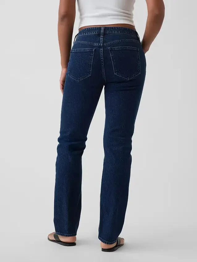 Jeans slim dritti a vita bassa in stile anni '90 per forme sinuose