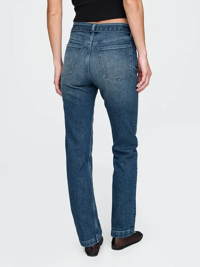 Jeans slim dritti anni ’90 a vita alta con cintura