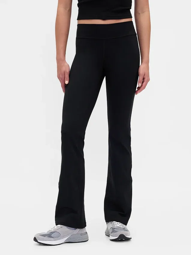 Leggings GapFit a vita media con gamba a zampa