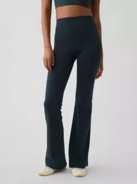 Leggings GapFit Smooth a vita alta con gamba a zampa di elefante